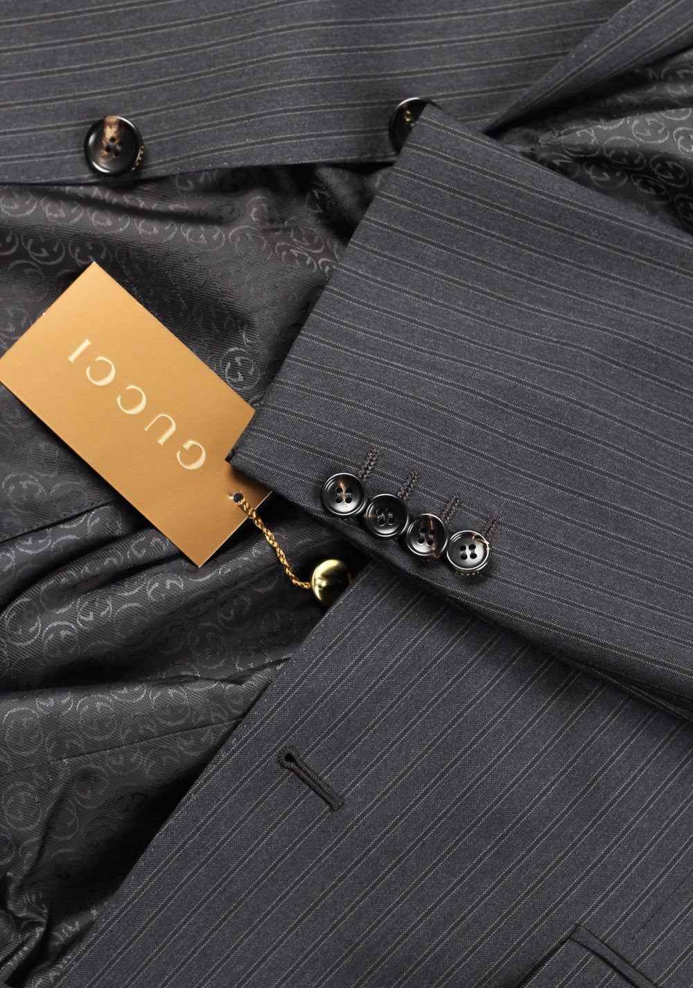 Gucci Gray Suit Size 44 / 34R U.S. Wool