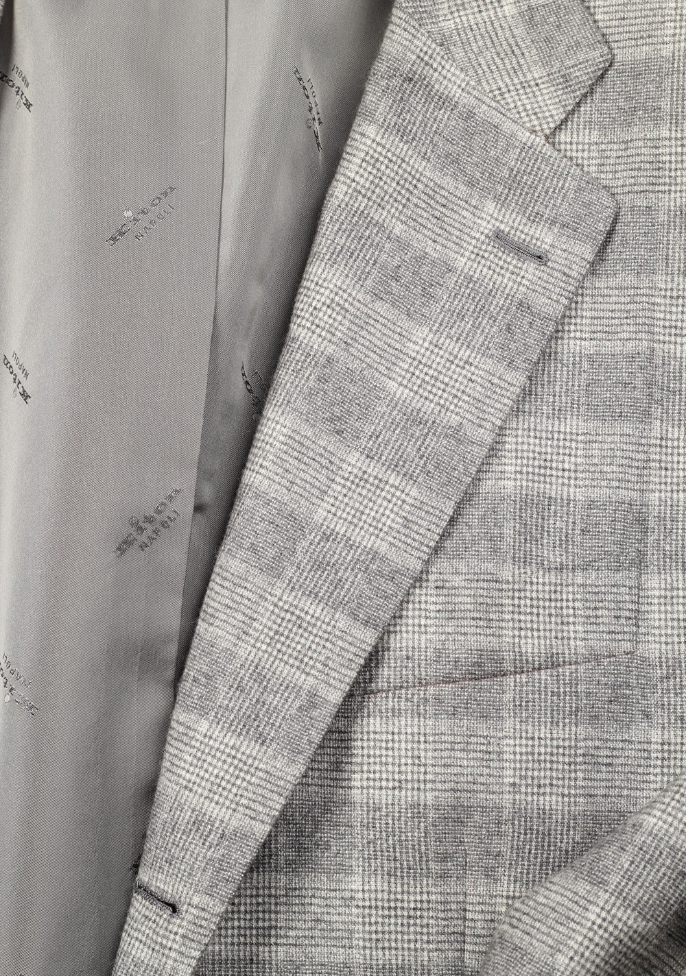 Kiton Suit Size 54 / 44R U.S. 100% Cashmere