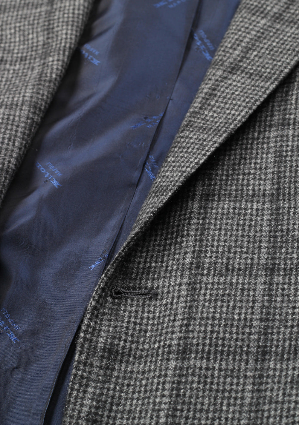 Kiton Suit Size 48 / 38R U.S. Mod. Lasa Cashmere Silk
