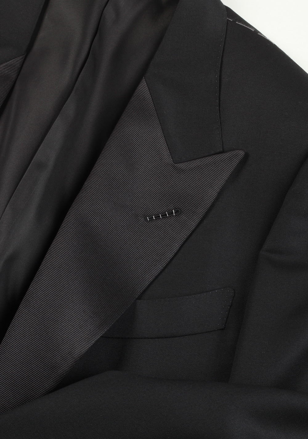 TOM FORD Suit Tuxedo Size 48 / 38R U.S. Black