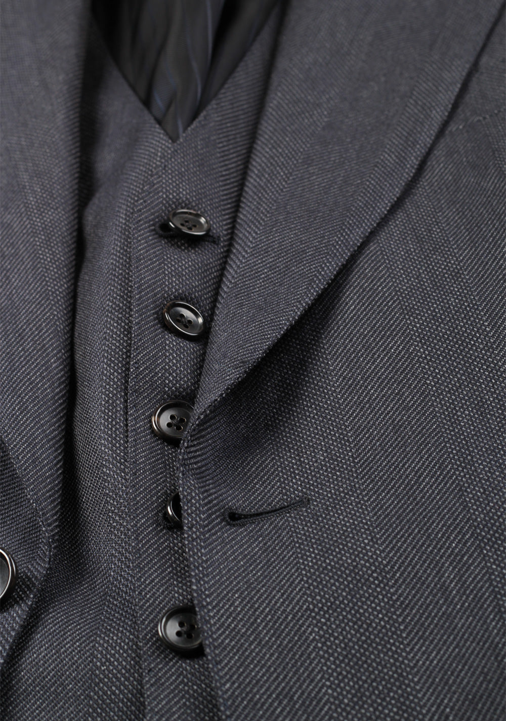 TOM FORD Suit 3 Piece Size 48R / 38 U.S. Wool Silk