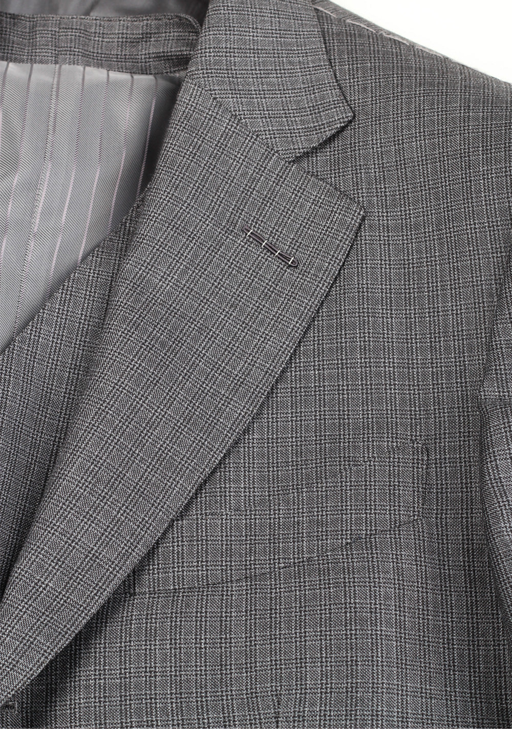 TOM FORD Gray Suit 3 Piece Size 48R / 38 U.S. Wool Silk Base B