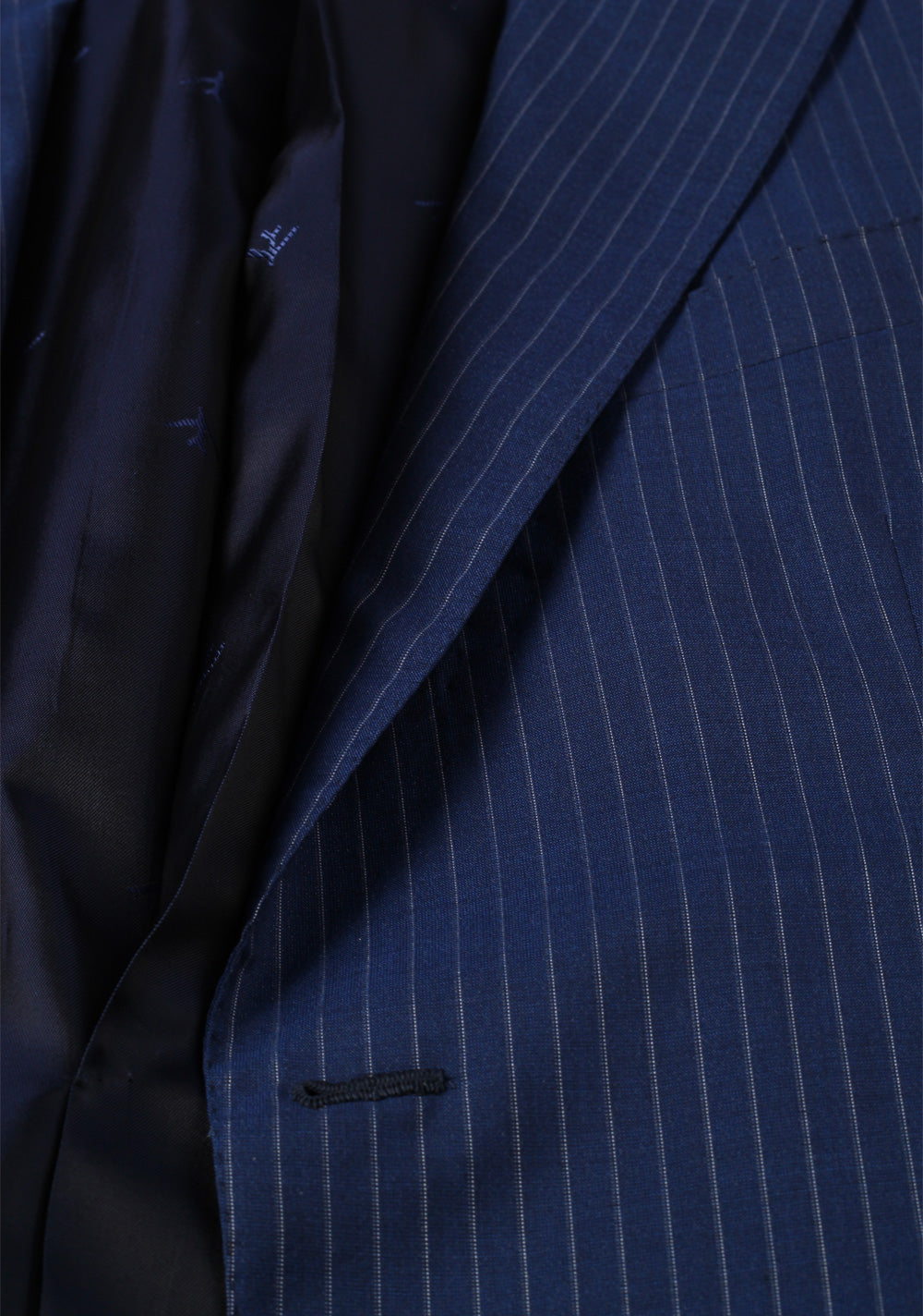 Isaia Blue Suit Size 48 / 38R U.S. Wool Silk Cashmere