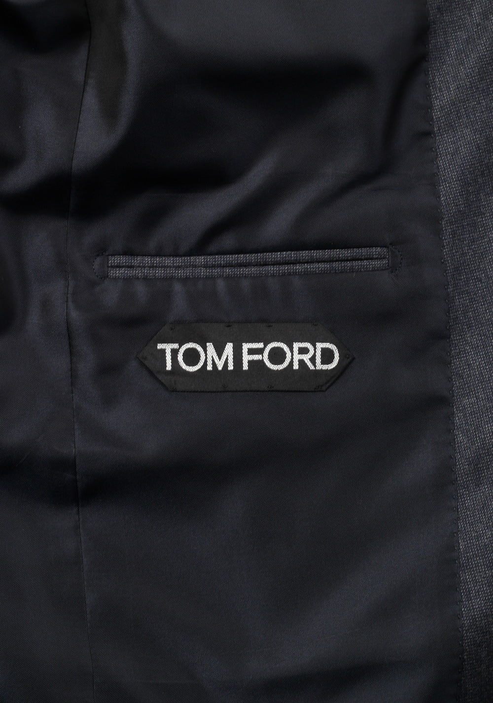 TOM FORD Windsor Grayish Blue Suit Size 48 / 38R U.S. Wool Silk Fit A