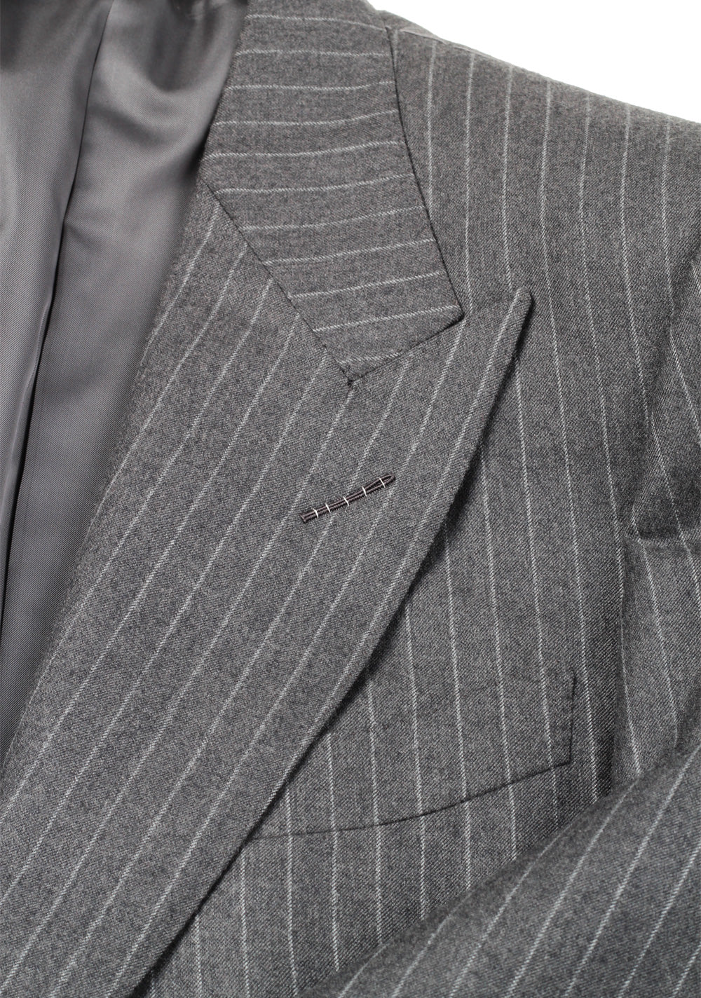 TOM FORD Gray Pinstripe Suit Size 48 / 38R U.S. Wool Silk Fit A