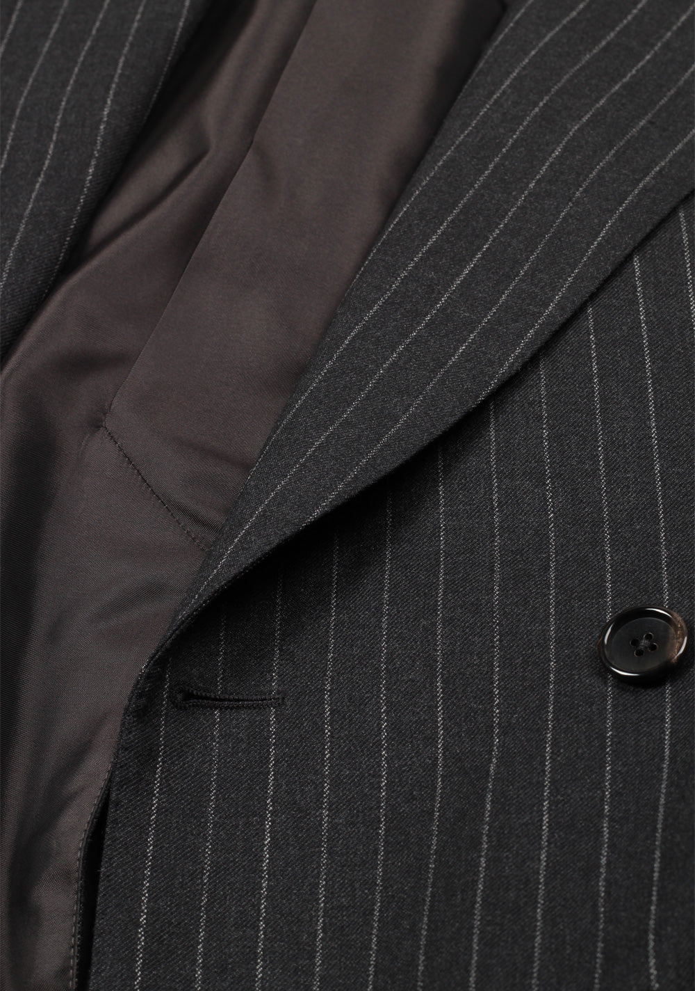 TOM FORD Shelton Double Breasted Striped Gray Suit Size 46 / 36R U.S. Wool