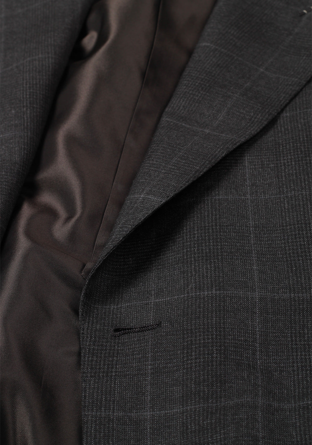 TOM FORD Shelton Checked Gray Suit Size 46 / 36R U.S. Wool Silk