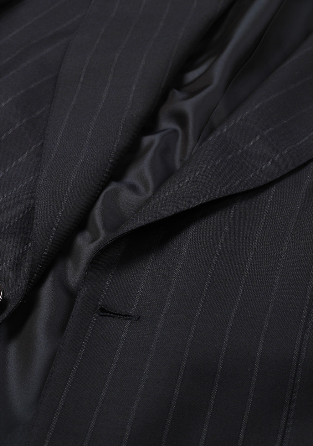 TOM FORD Windsor Striped Charcoal Suit Size 48 / 38R U.S. Wool Fit A