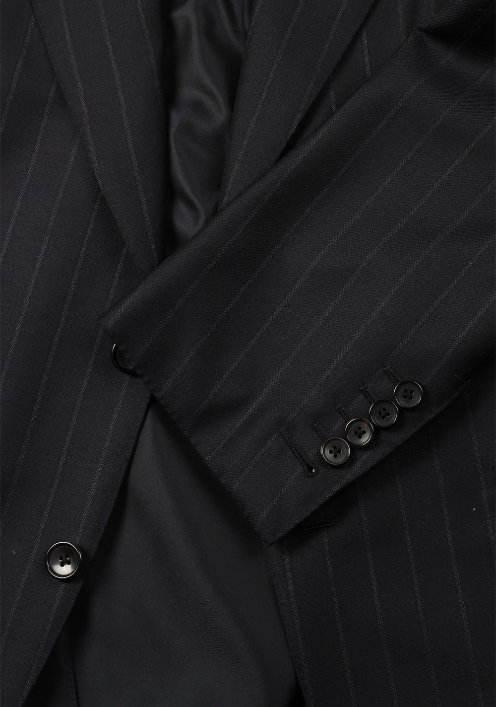 TOM FORD Windsor Striped Charcoal Suit Size 48 / 38R U.S. Wool Fit A