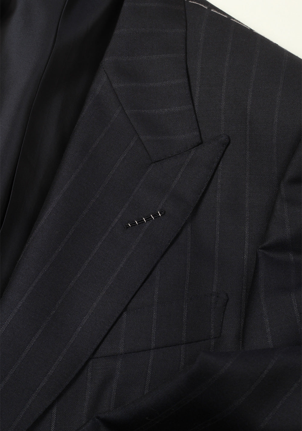 TOM FORD Windsor Striped Charcoal Suit Size 48 / 38R U.S. Wool Fit A