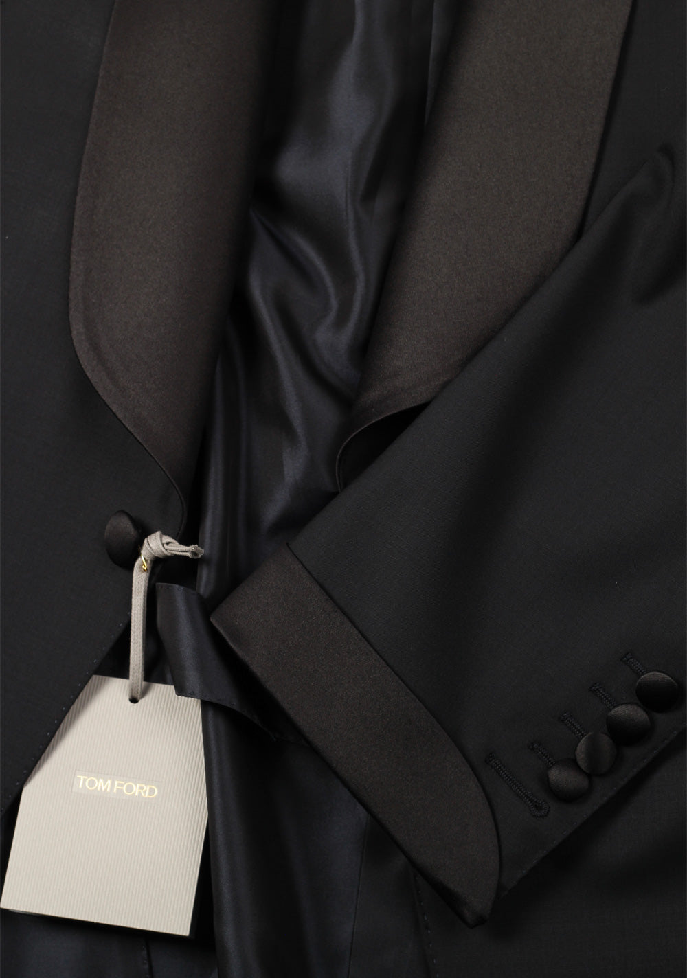 TOM FORD O'Connor Midnight Blue Tuxedo Suit Size 52 / 42R U.S. Shawl Collar Fit Y