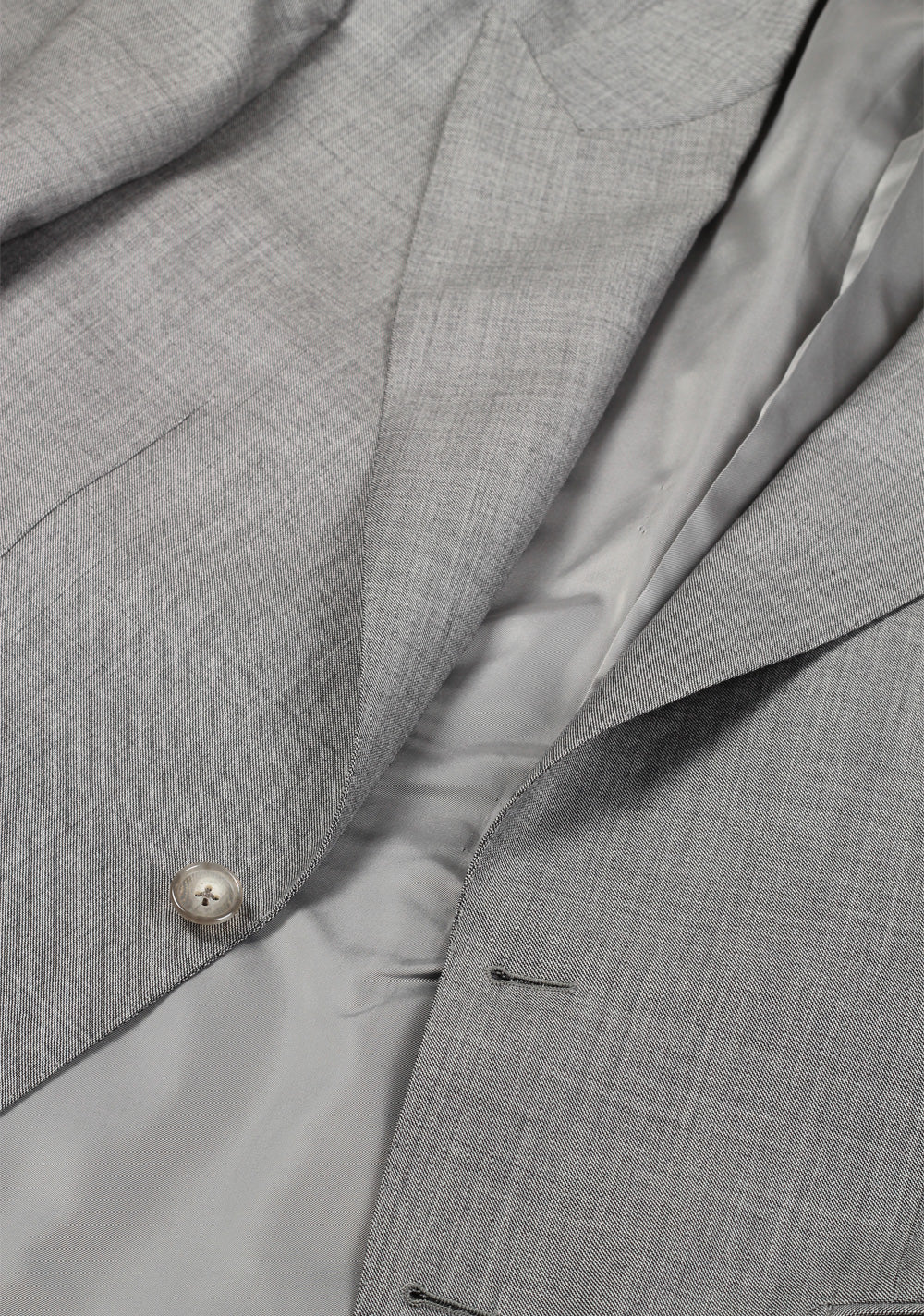TOM FORD Shelton Sharkskin Light Gray Suit Size 50 / 40R U.S. Wool