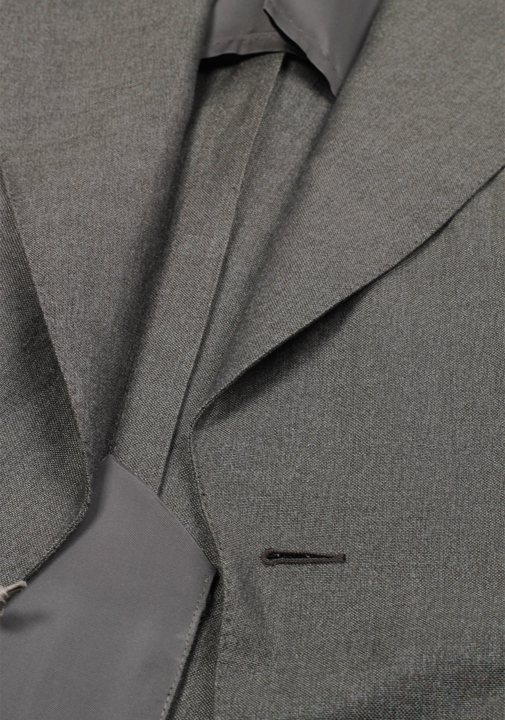 TOM FORD Shelton Gray Suit Size 46 / 36R U.S. In Silk Linen