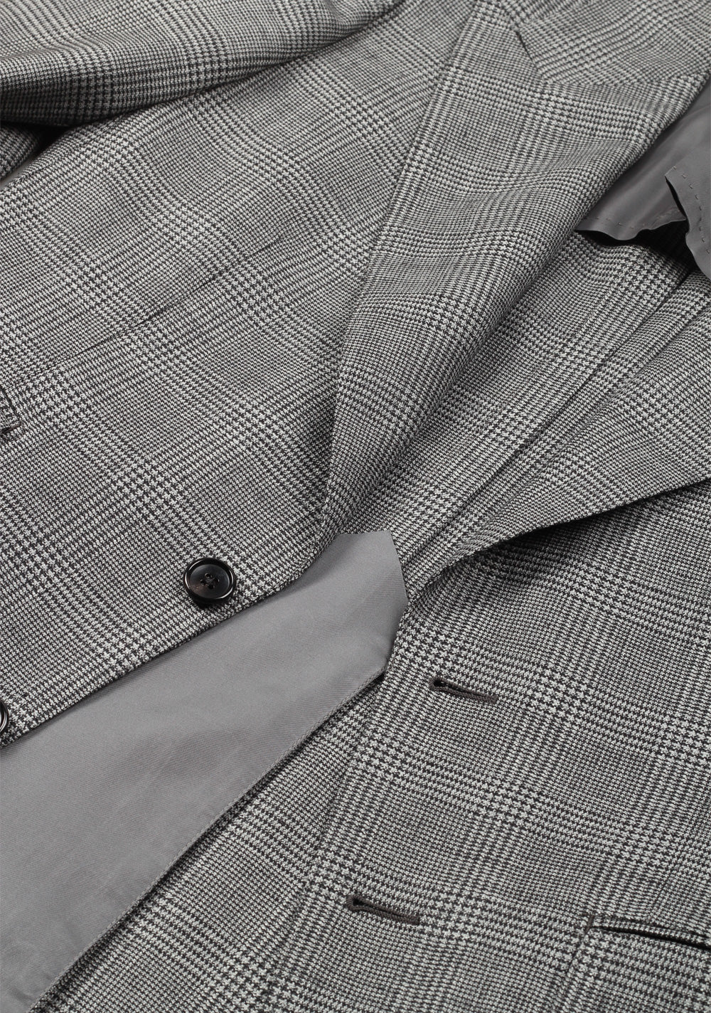 TOM FORD Shelton Gray Checked Suit Size 46 / 36R U.S. In Wool Silk Linen