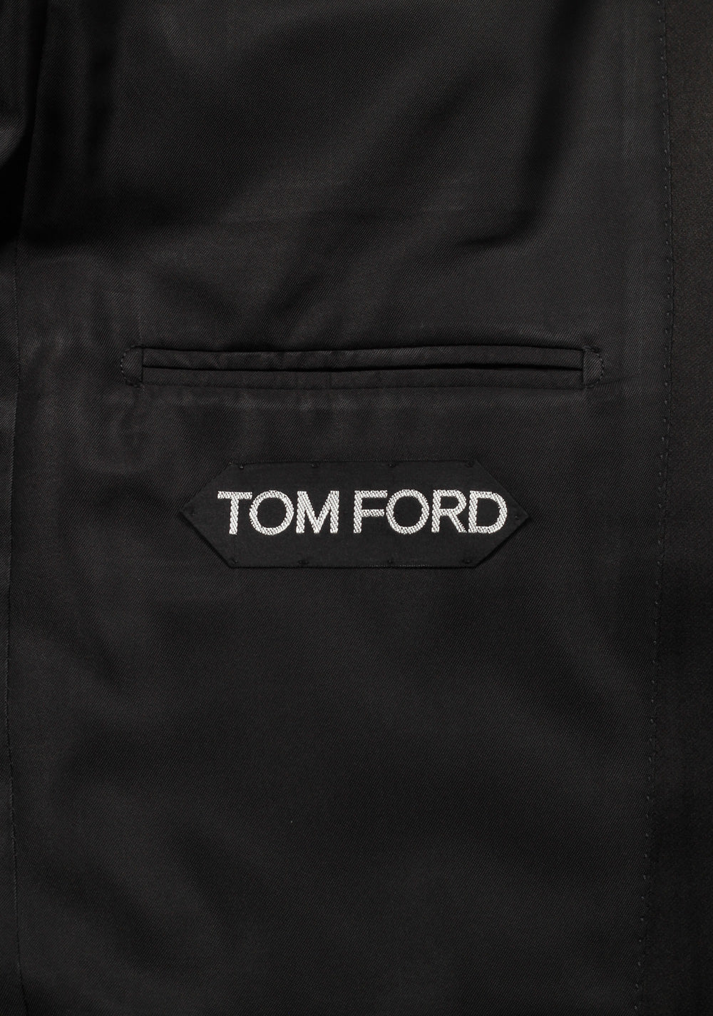 TOM FORD O'Connor Black Shawl Collar Tuxedo Smoking Suit Size 48 / 38R U.S. Fit Y