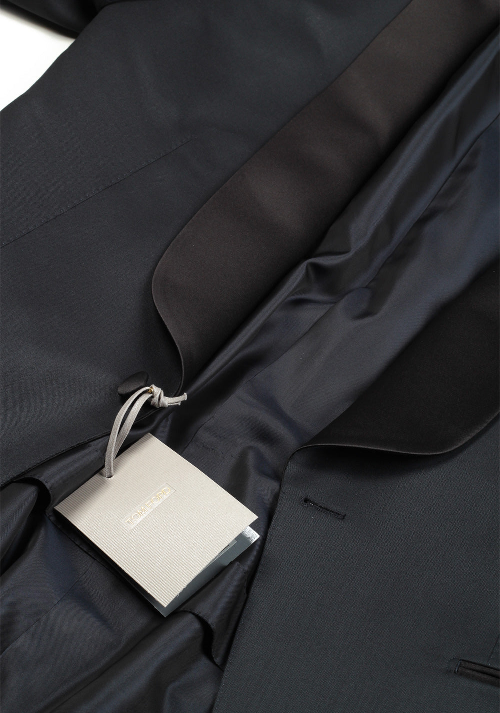 TOM FORD Midnight Blue Tuxedo Suit Size 50 / 40R U.S. Shawl Collar Fit Y