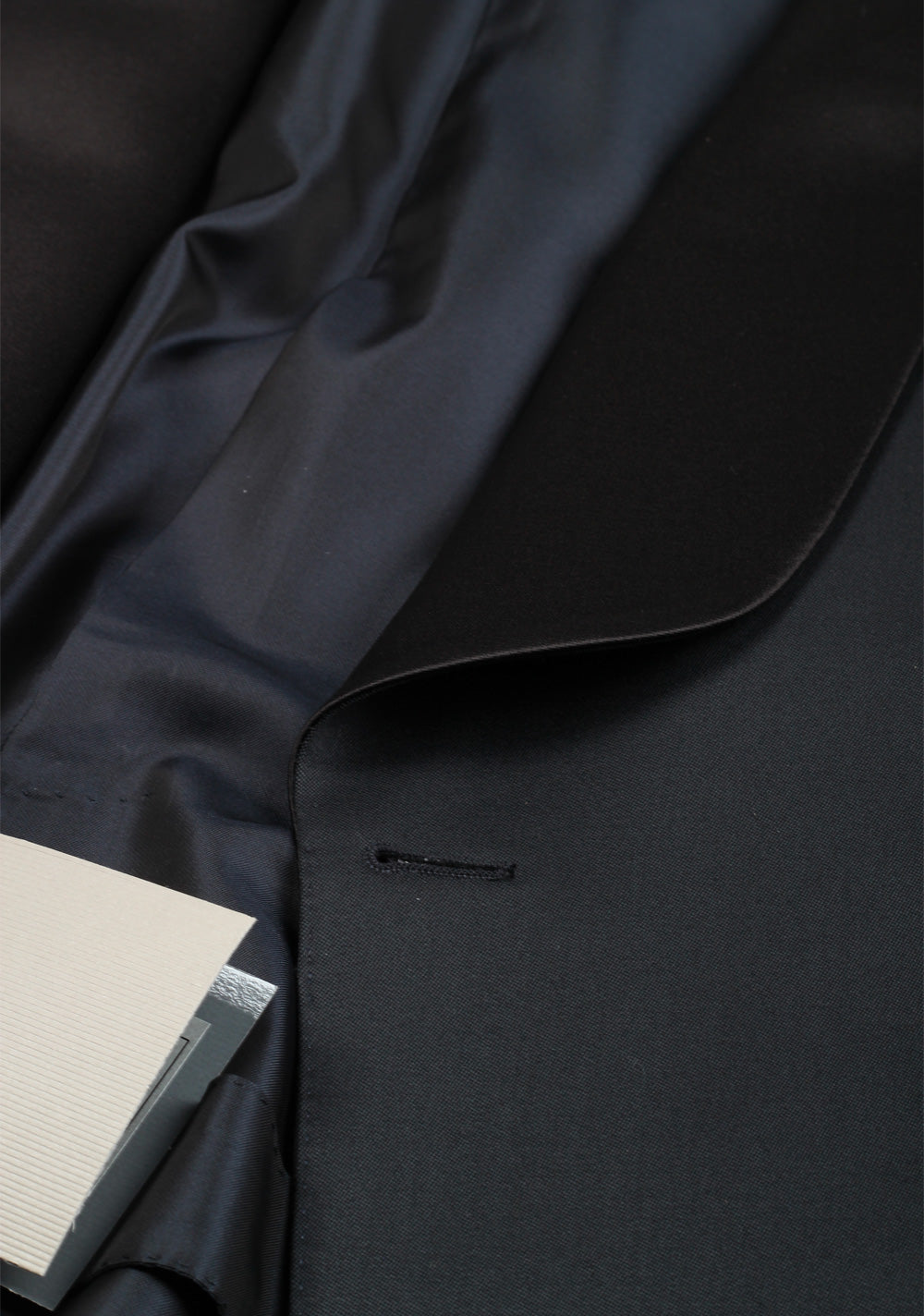 TOM FORD Midnight Blue Tuxedo Suit Size 50 / 40R U.S. Shawl Collar Fit Y