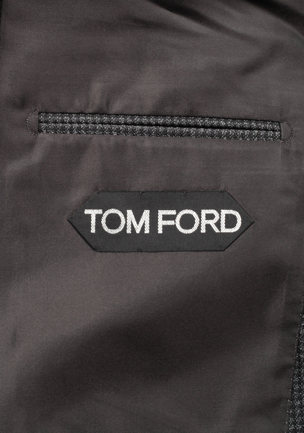 TOM FORD Shelton Gray Suit Size 48 / 38R U.S. In Mohair Wool