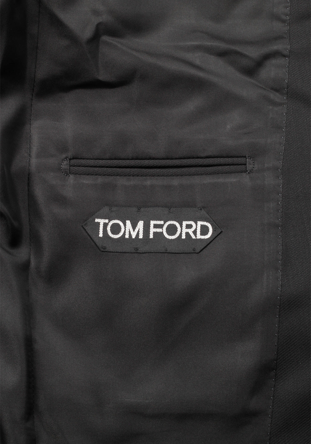 TOM FORD Shelton Black Suit Size 48 / 38R U.S. In Wool
