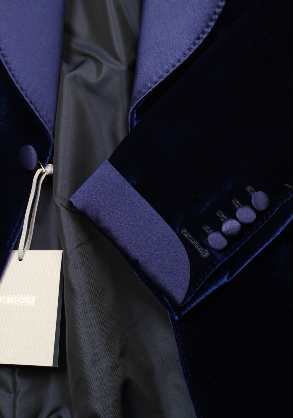TOM FORD Shelton Shawl Collar Velvet Purple Sport Coat Tuxedo Dinner Jacket Size 48 / 38R U.S.