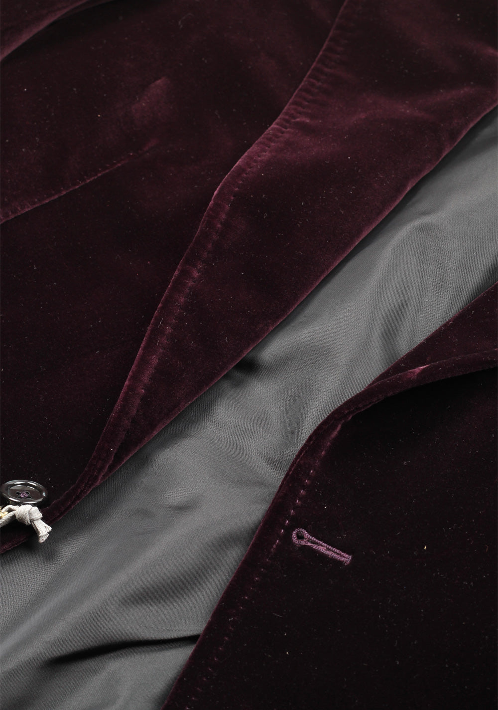 TOM FORD Shelton Aubergine Velvet Sport Coat Tuxedo Dinner Jacket Size 48 / 38R U.S.