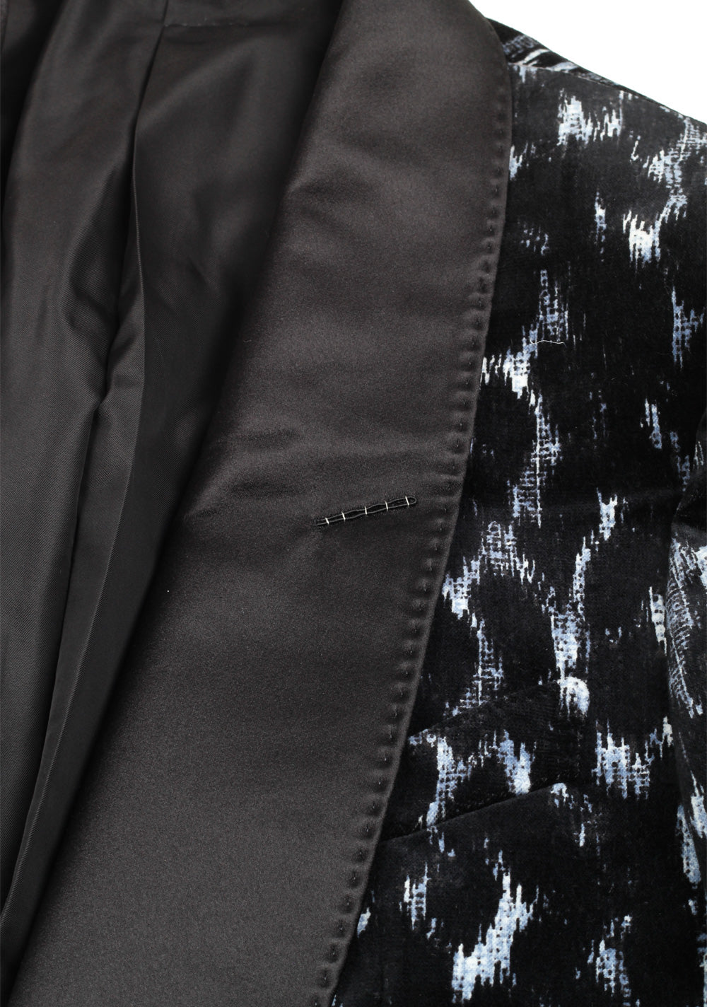 TOM FORD Shelton Black Shawl Collar Sport Coat Tuxedo Dinner Jacket Size 48 / 38R U.S.