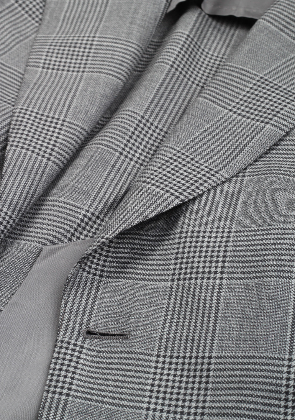 TOM FORD Shelton Checked Gray Suit Size 48 / 38R U.S. In Wool Silk
