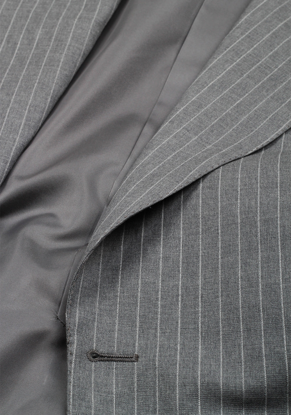 TOM FORD Shelton Striped Gray Suit Size 48 / 38R U.S. In Wool