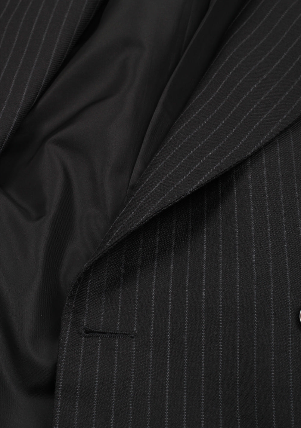TOM FORD Shelton Gray Double Breasted Suit Size 48 / 38R U.S. In Mohair Linen