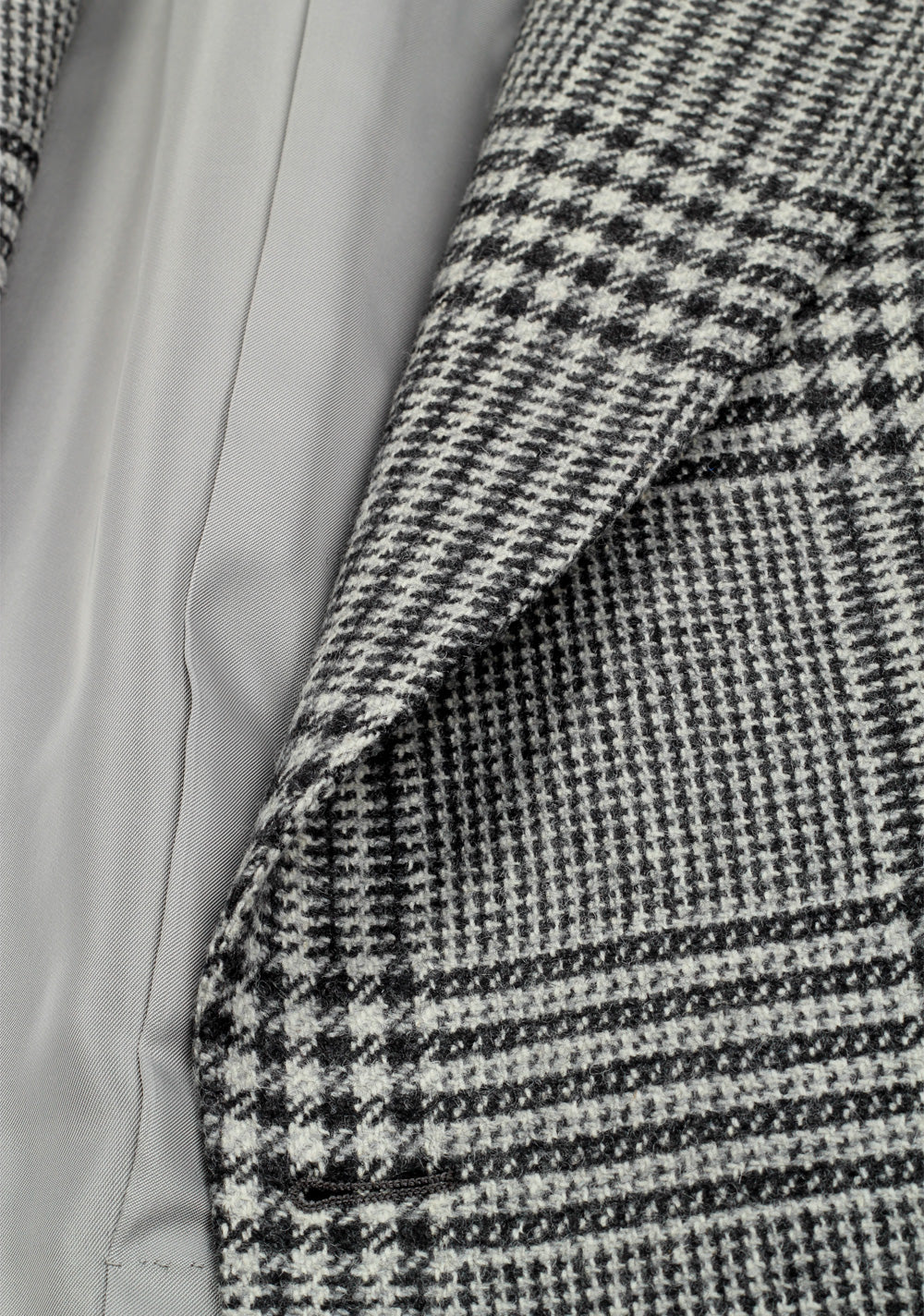 TOM FORD Windsor Checked Gray Suit Size 48 / 38R U.S. Wool Cashmere Fit A