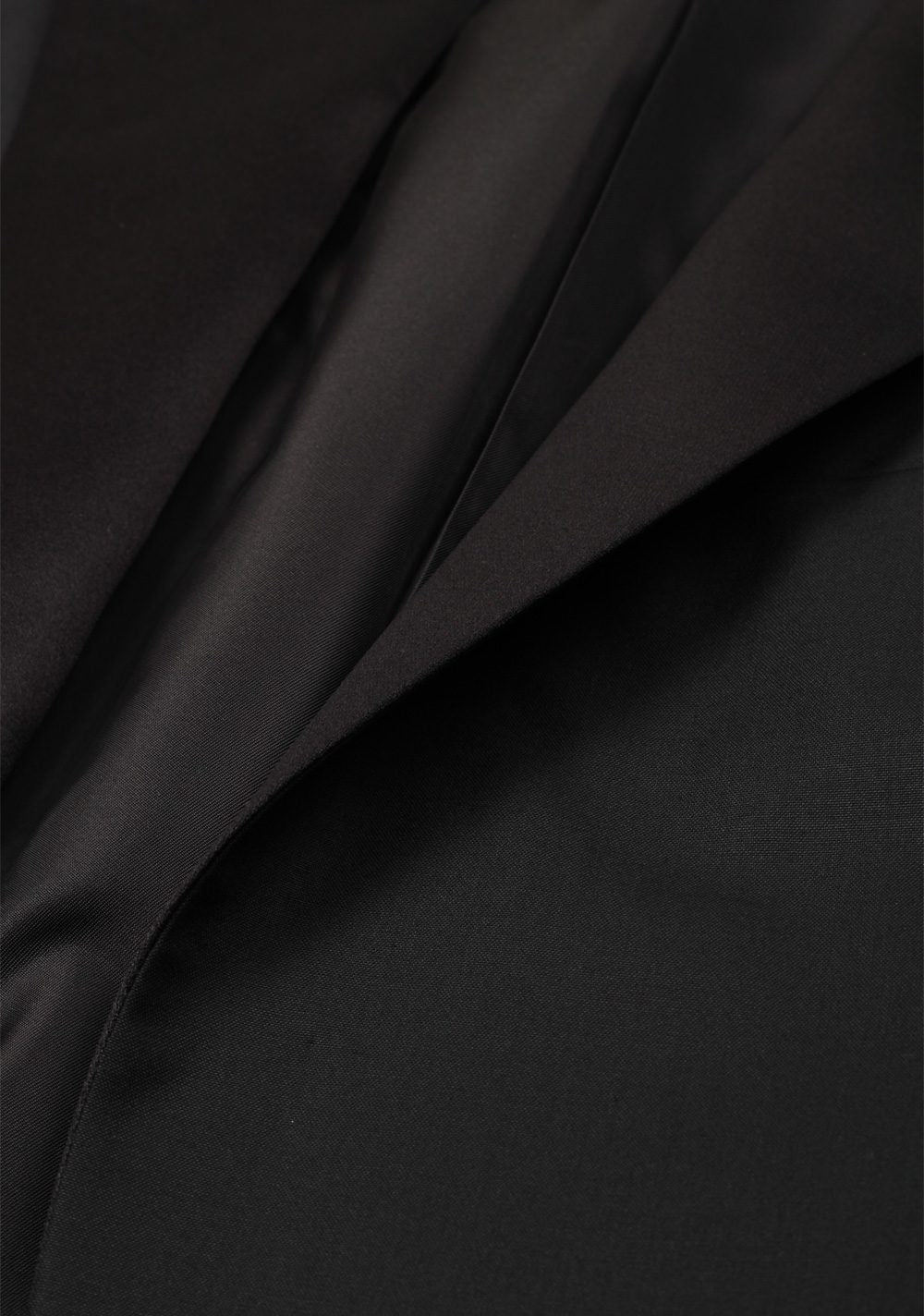 TOM FORD O'Connor Black Tuxedo Suit Smoking Size 48 / 38R U.S. Fit Y