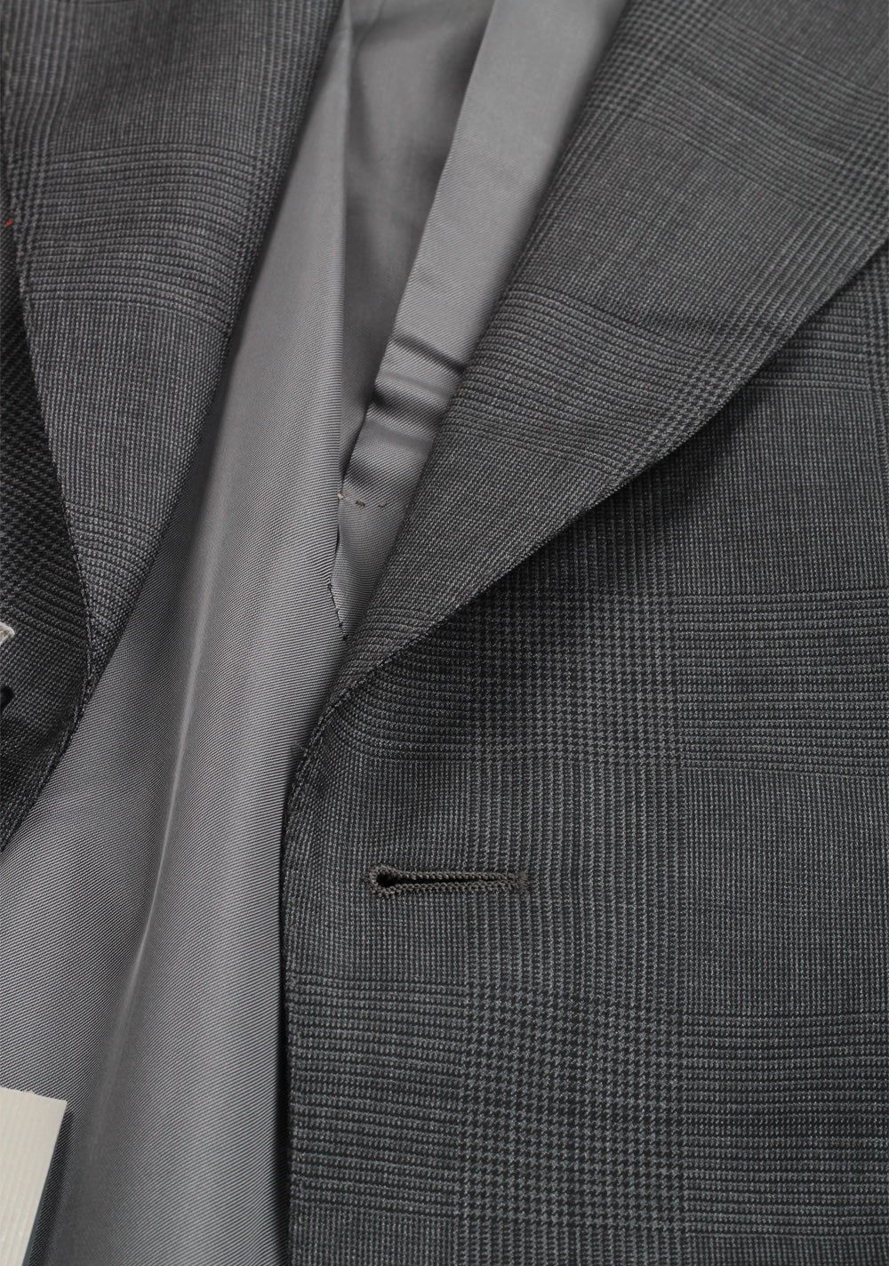 TOM FORD Shelton Checked Gray Suit Size 52 / 42R U.S. Wool Silk