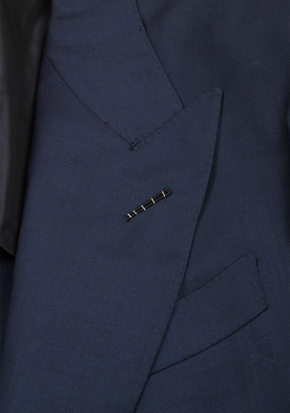 TOM FORD Shelton Blue Suit Size 48 / 38R U.S. In Wool