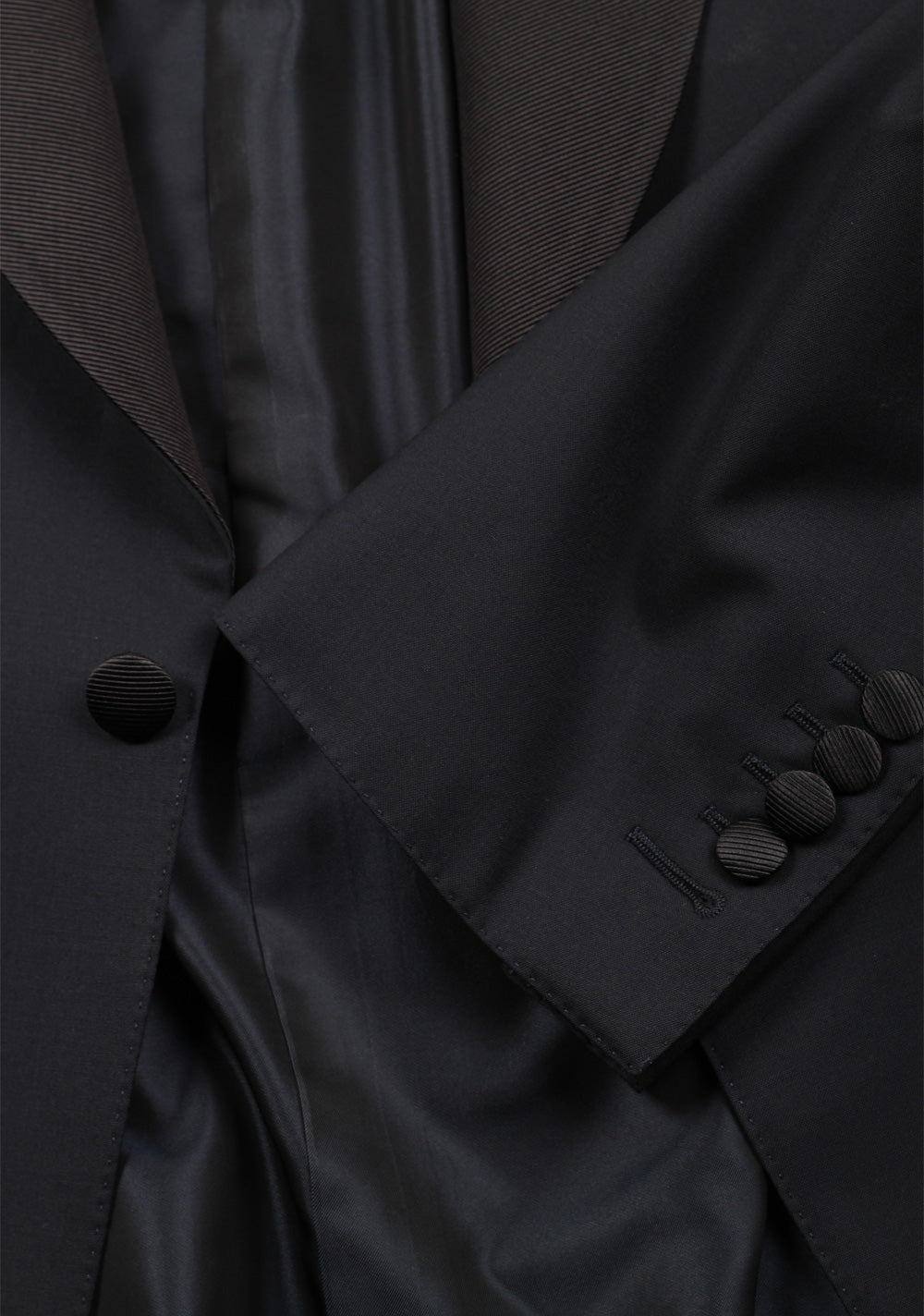 TOM FORD Windsor Midnight Blue Tuxedo Suit Size 56 / 46R U.S. Shawl Collar Fit A