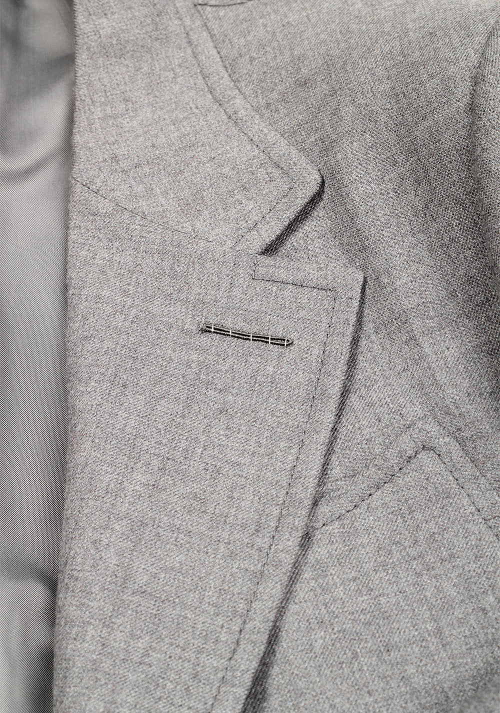 TOM FORD Shelton Gray Suit Size 46 / 36R U.S. In Wool