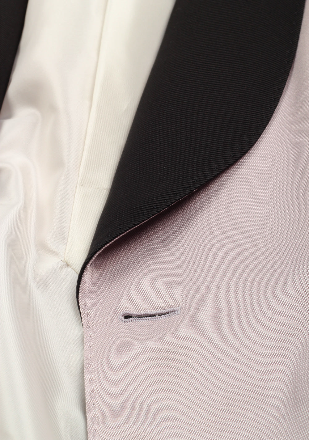 TOM FORD Shelton Lilac Tuxedo Dinner Jacket Size 46 / 36R U.S.