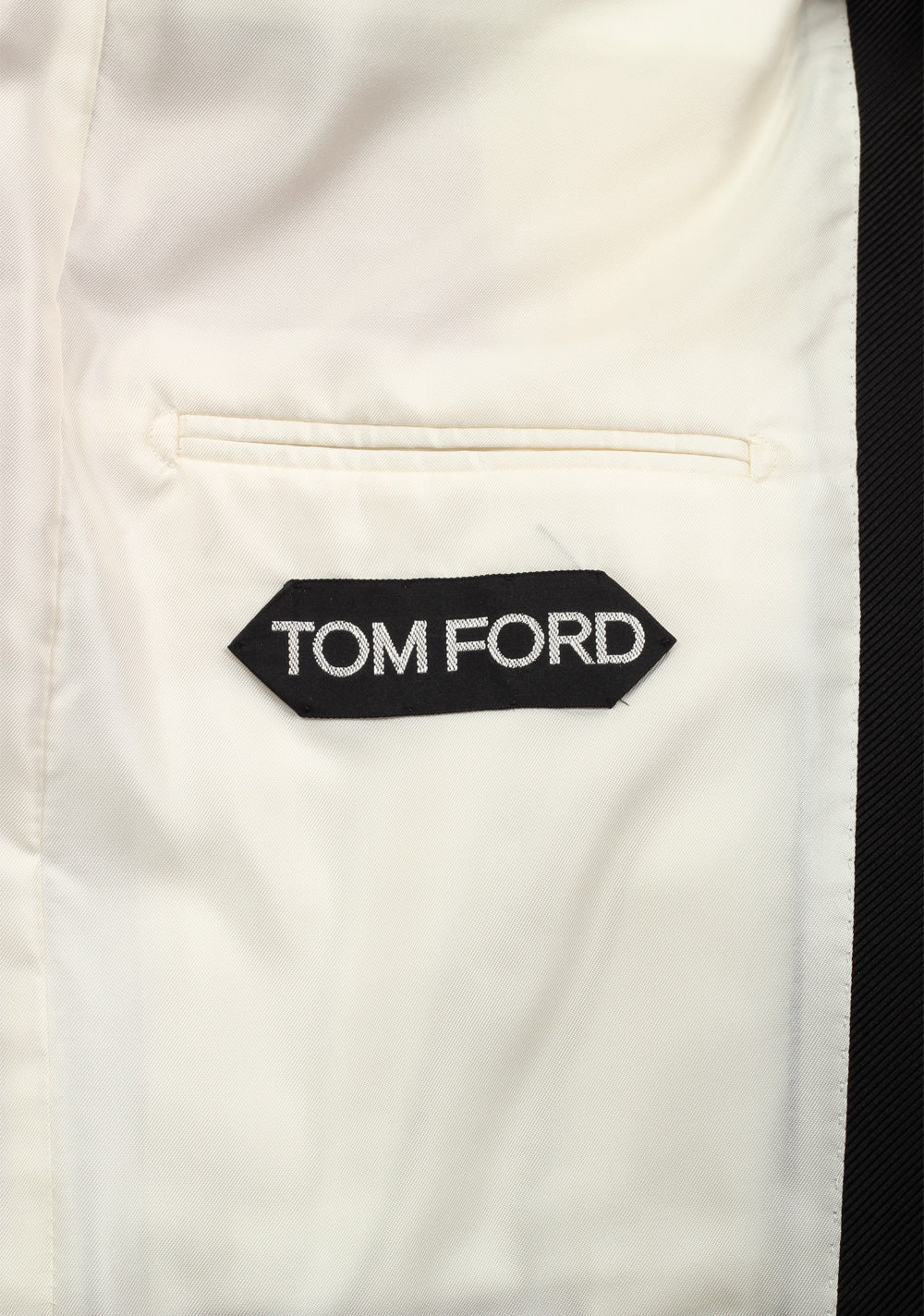 TOM FORD Shelton Lilac Tuxedo Dinner Jacket Size 46 / 36R U.S.