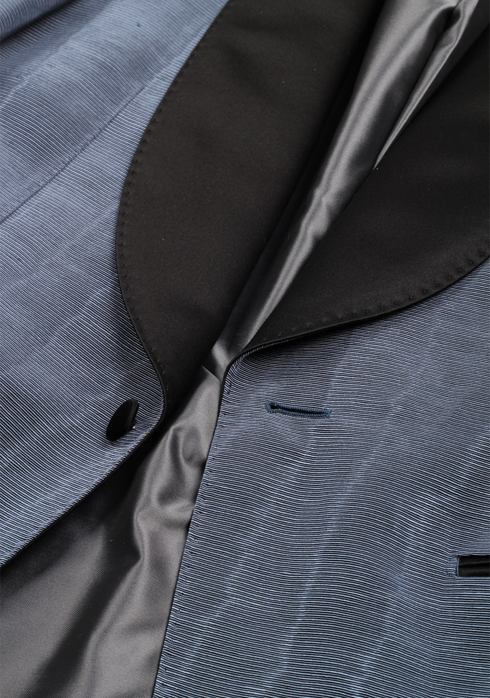 TOM FORD Shelton Blue Tuxedo Dinner Jacket Size 46 / 36R U.S.