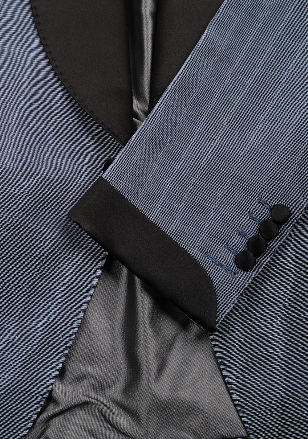 TOM FORD Shelton Blue Tuxedo Dinner Jacket Size 46 / 36R U.S.