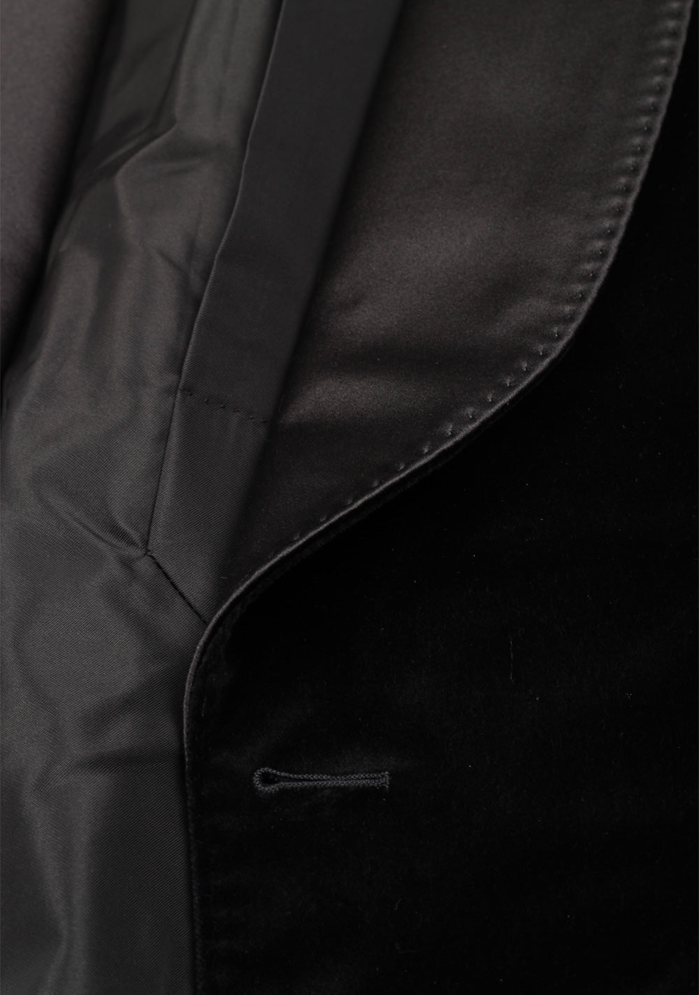 TOM FORD Shelton Black Velvet Tuxedo Dinner Jacket Size 48 / 38R U.S.