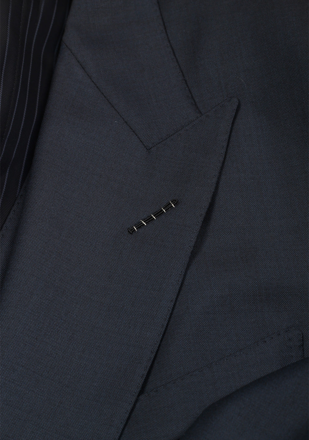 TOM FORD Windsor Blue 3 Piece Suit Size 58 / 48R U.S. Wool Fit A