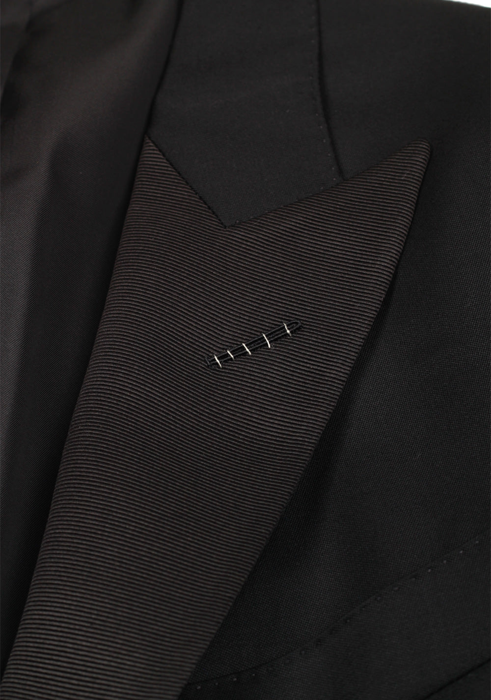 TOM FORD O'Connor Black Tuxedo Suit Smoking Size 48 / 38R U.S. Fit Y