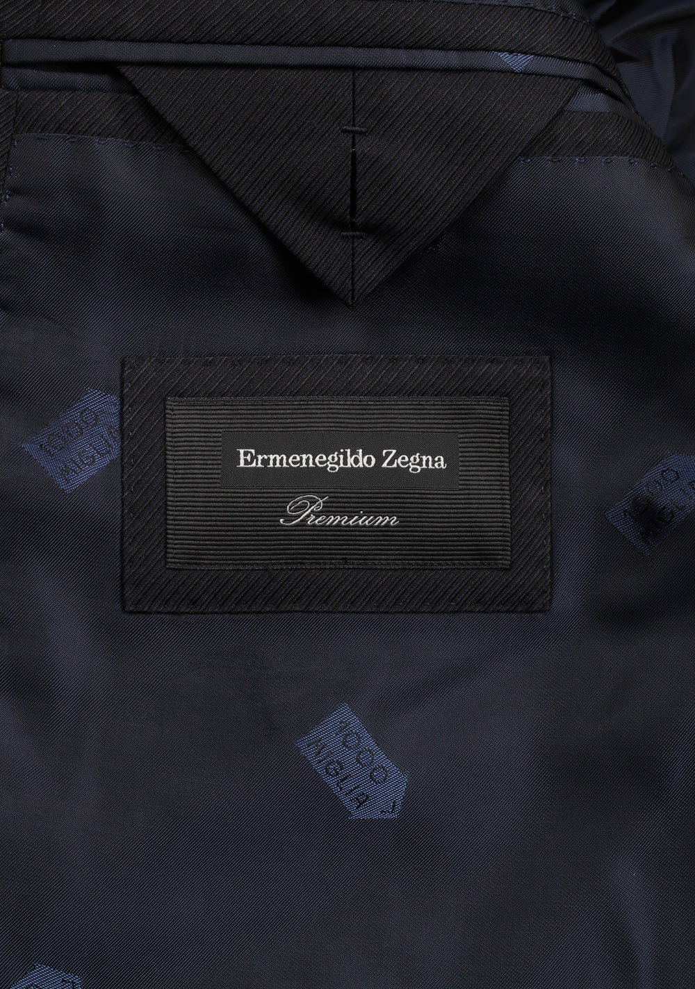 Ermenegildo Zegna Premium Couture Black Sport Coat Size 52 / 42R U.S. In Silk