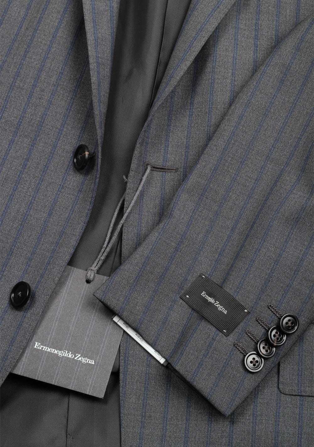 Ermenegildo Zegna Mila Gray Striped Suit Size 50 / 40R U.S.