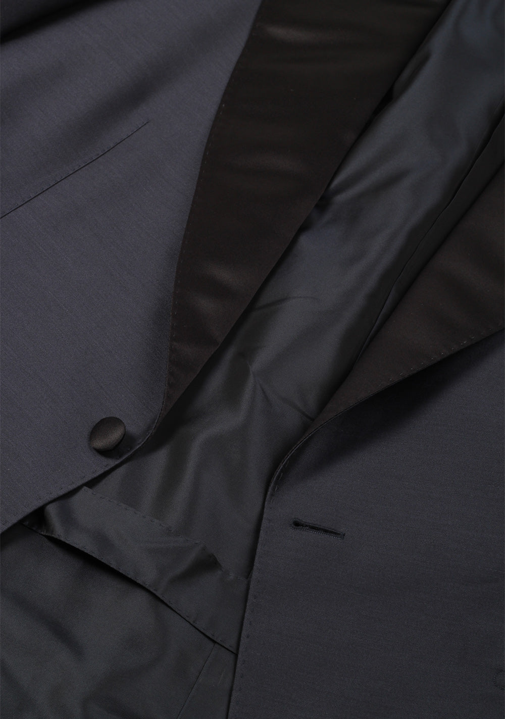 TOM FORD Shelton Midnight Blue Tuxedo Smoking Suit Size 52 / 42R U.S.