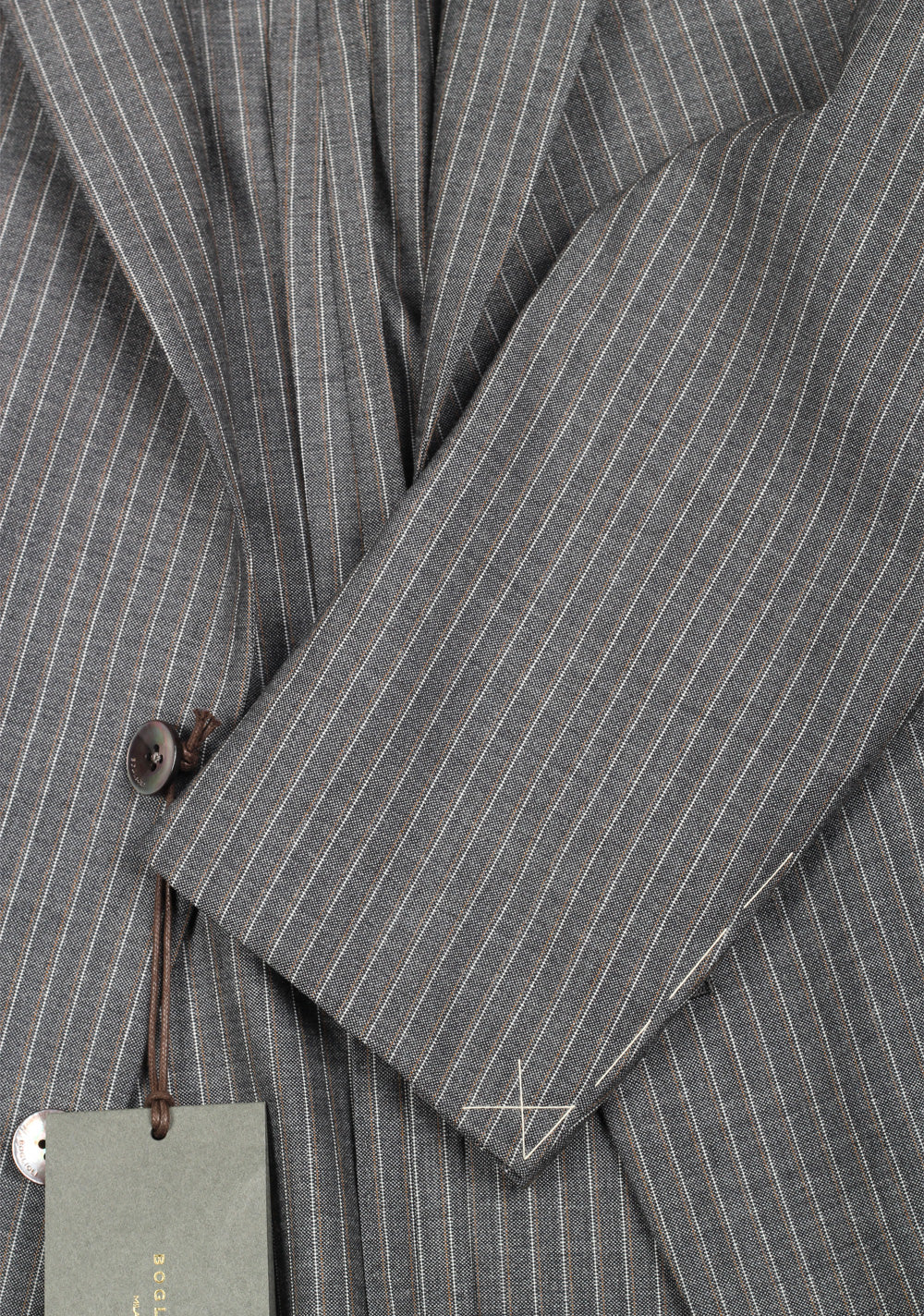 Boglioli 69 Gray Striped Suit Size 50 / 40R U.S.