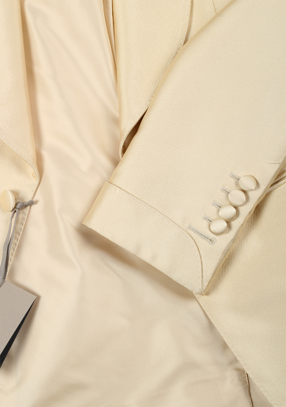 TOM FORD Atticus Off White Tuxedo Dinner Jacket Size 46 / 36R U.S.