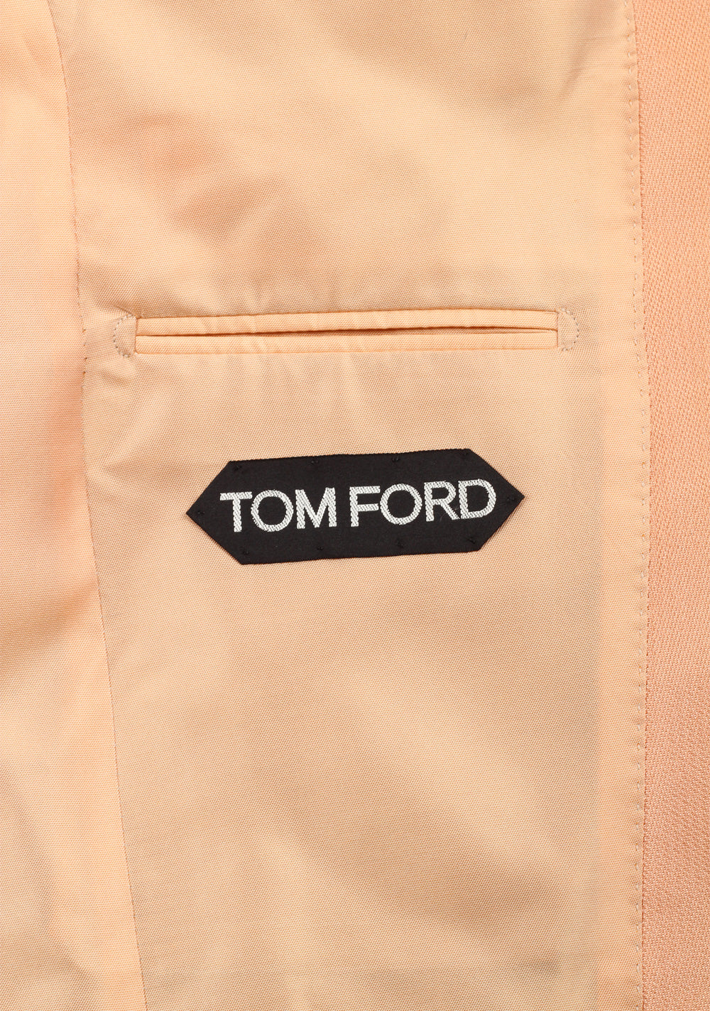 TOM FORD Atticus Salmon Tuxedo Dinner Jacket Size 46 / 36R U.S.