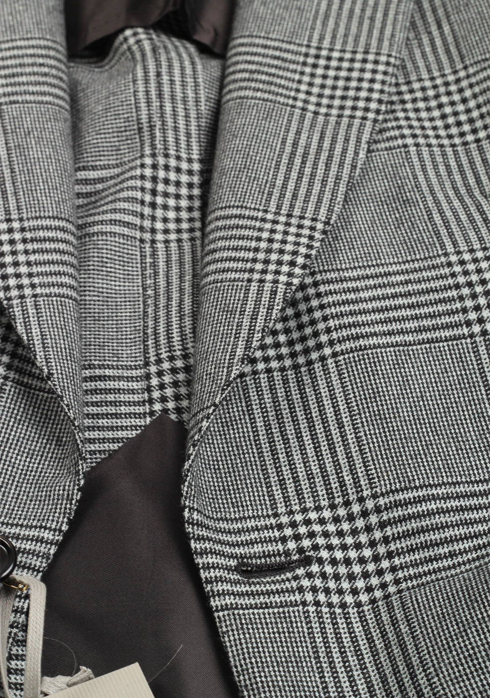 TOM FORD Shelton Gray Checked Suit Size 46 / 36R U.S.