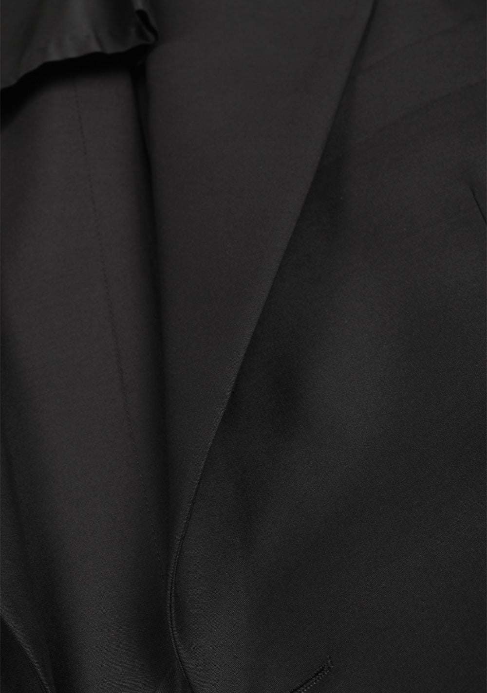 TOM FORD New Spencer Solid Black Suit Size 46 / 36R U.S.
